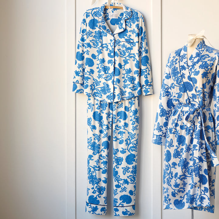 Blue & White Chrysanthemum Pajamas