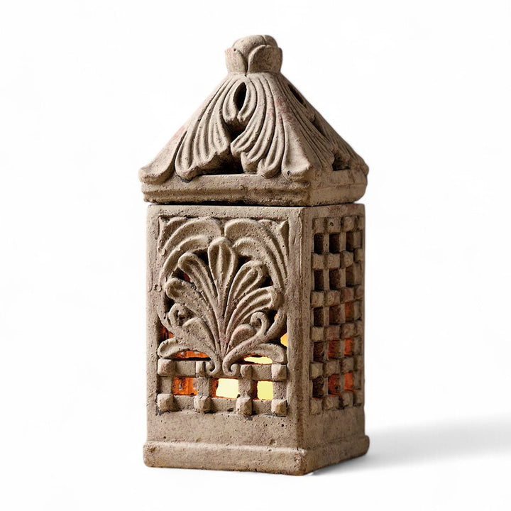 Acanthus Leaf Lantern - Monticello Shop